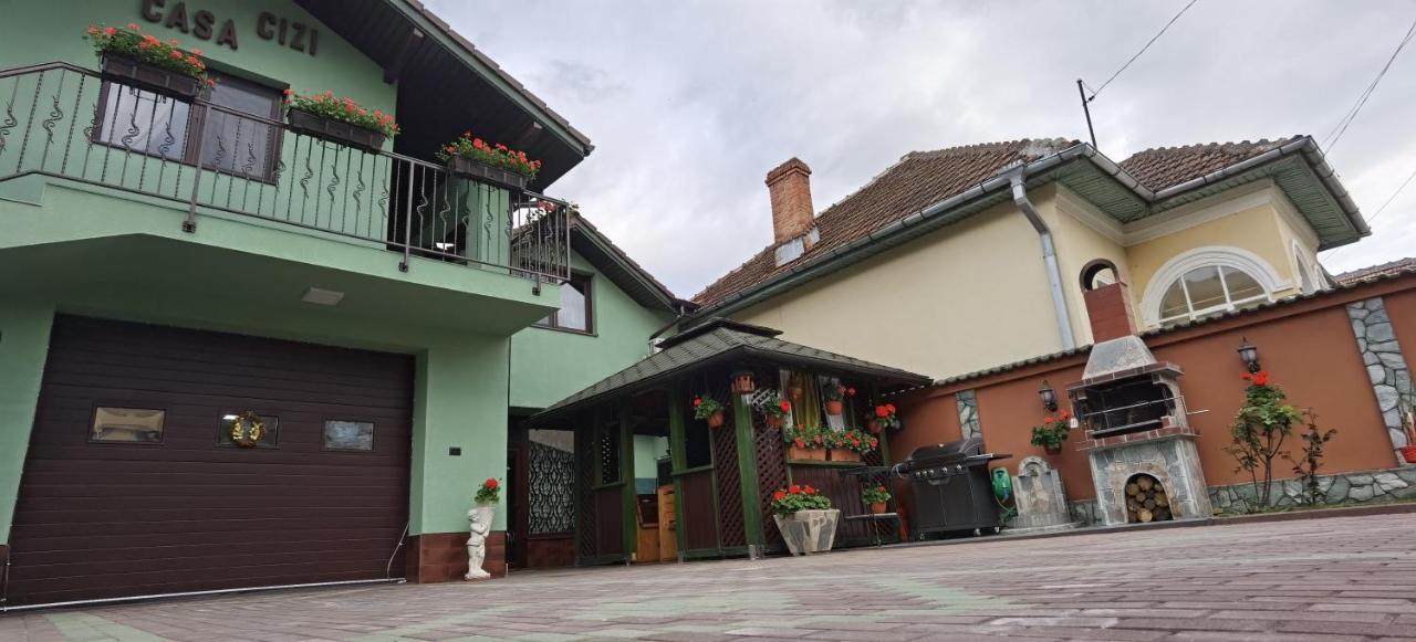 Casa Cizi Hotel Calimanesti Exterior photo